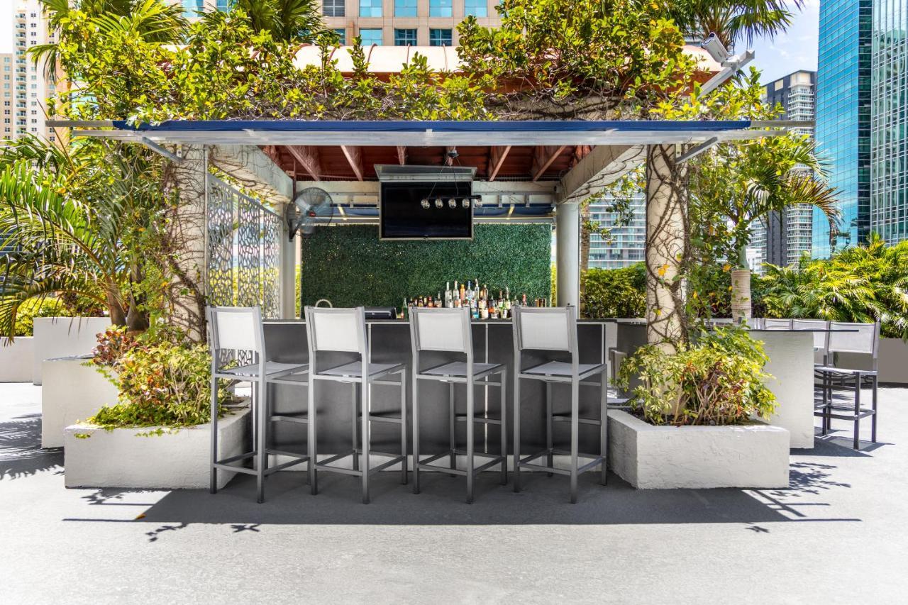 Fortune House Hotel Suites Miami Exterior photo